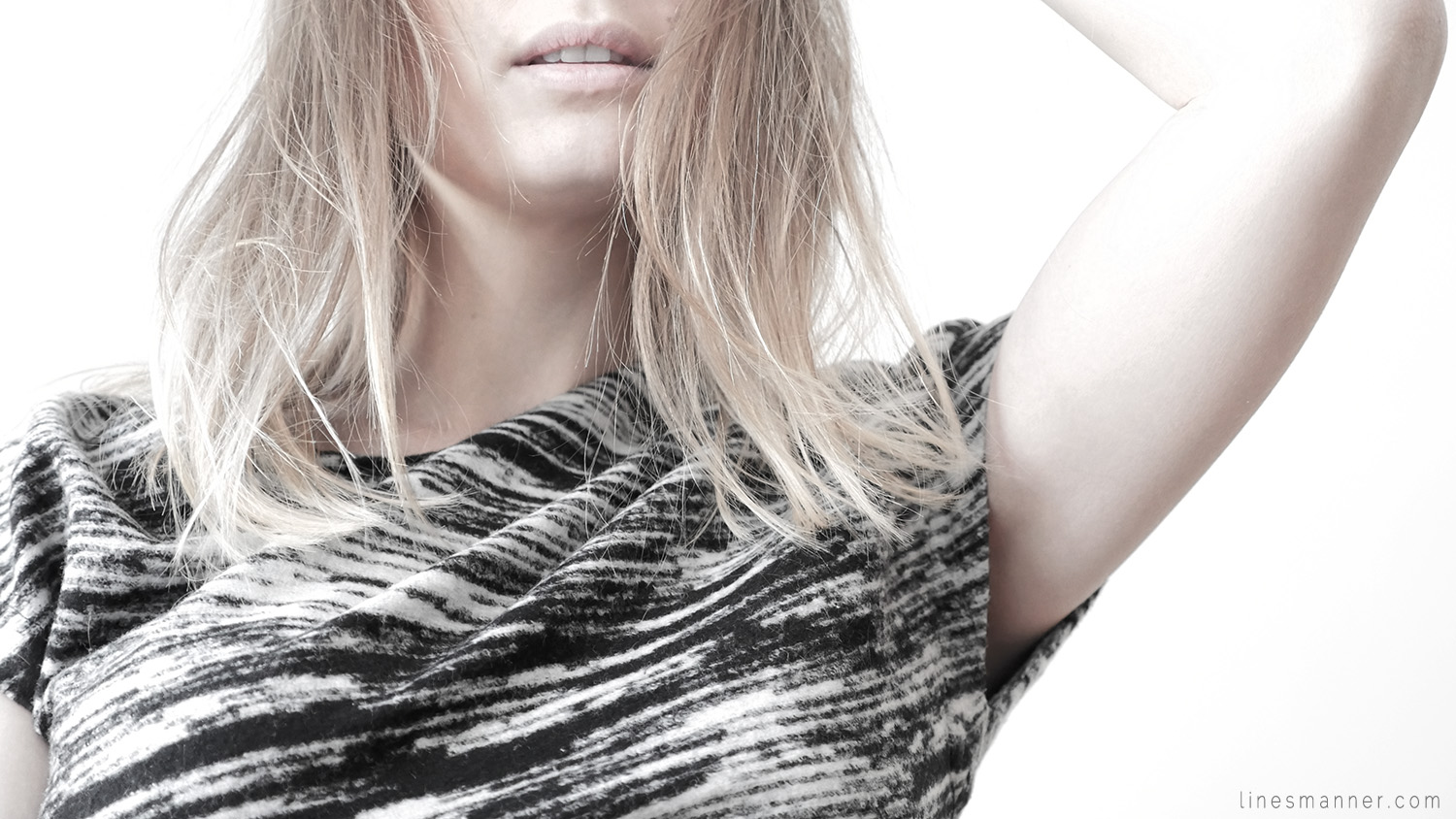 Lines-Manner-Remind-2015-Minimal-Essential-Outfit-Inspiration-Blog-Timeless-Year-Seasons-Details-Travel-Fashion-Versatile-Clean-Sleek-Quality-5