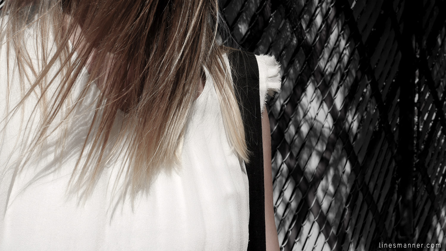 Lines-Manner-Remind-2015-Minimal-Essential-Outfit-Inspiration-Blog-Timeless-Year-Seasons-Details-Travel-Fashion-Versatile-Clean-Sleek-Quality-21