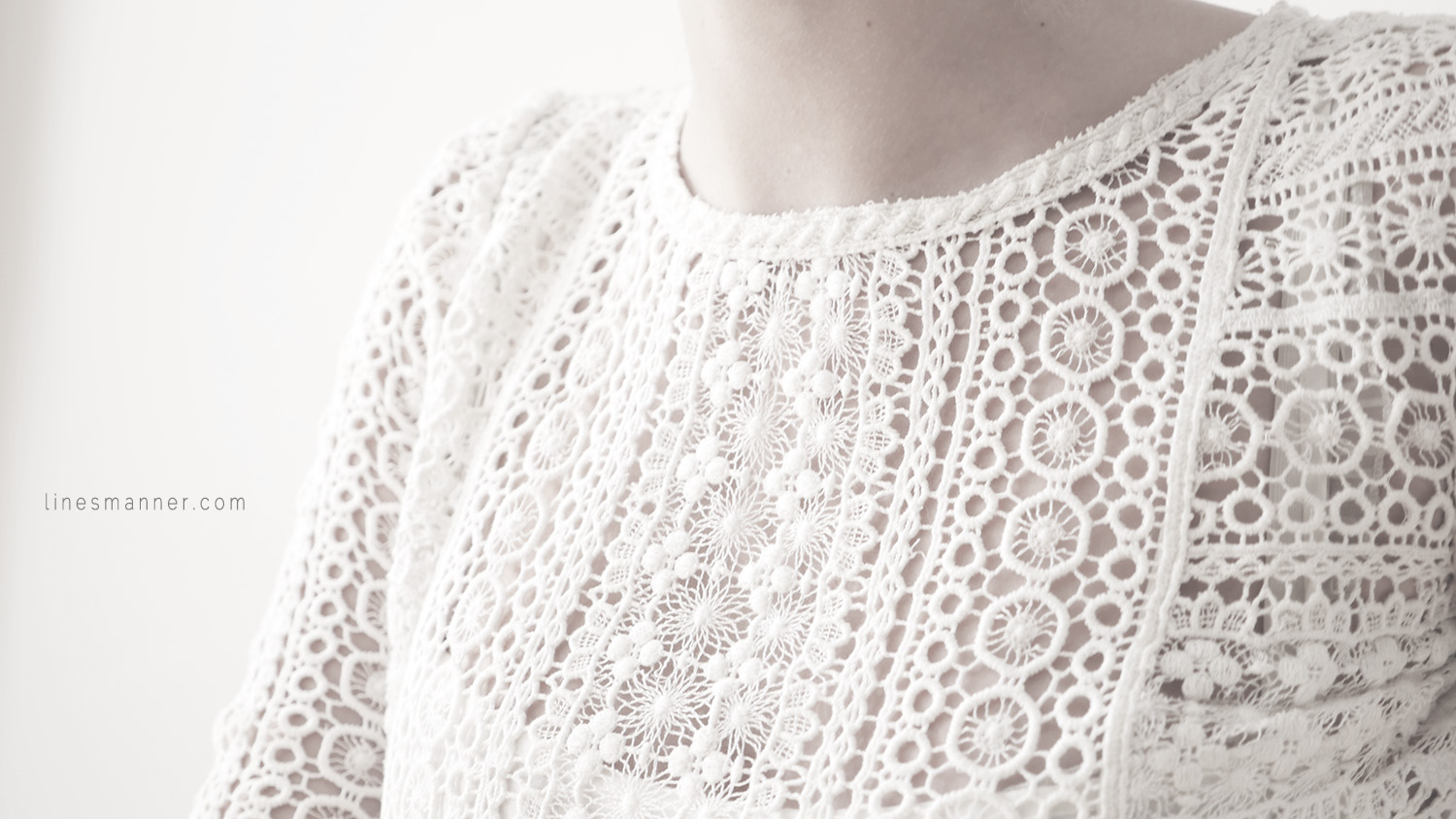 Lines-Manner-Remind-2015-Minimal-Essential-Outfit-Inspiration-Blog-Timeless-Year-Seasons-Details-Travel-Fashion-Versatile-Clean-Sleek-Quality-17