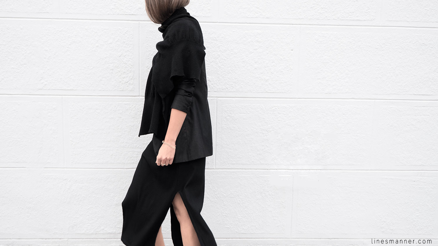Lines-Manner-Remind-2015-Minimal-Essential-Outfit-Inspiration-Blog-Timeless-Year-Seasons-Details-Travel-Fashion-Versatile-Clean-Sleek-Quality-14