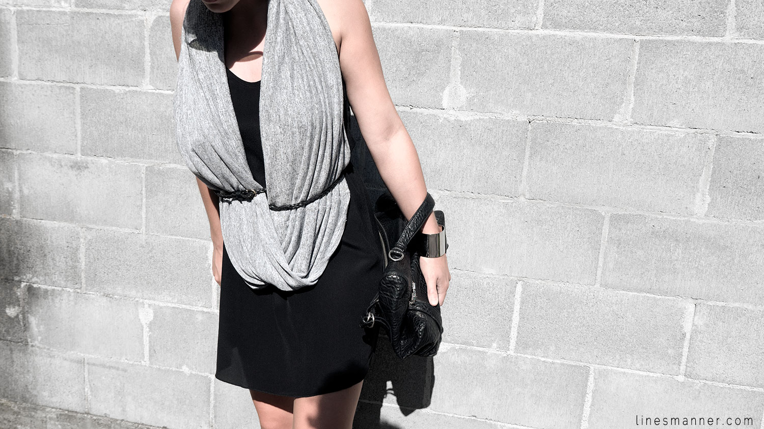 Lines-Manner-Remind-2015-Minimal-Essential-Outfit-Inspiration-Blog-Timeless-Year-Seasons-Details-Travel-Fashion-Versatile-Clean-Sleek-Quality-23