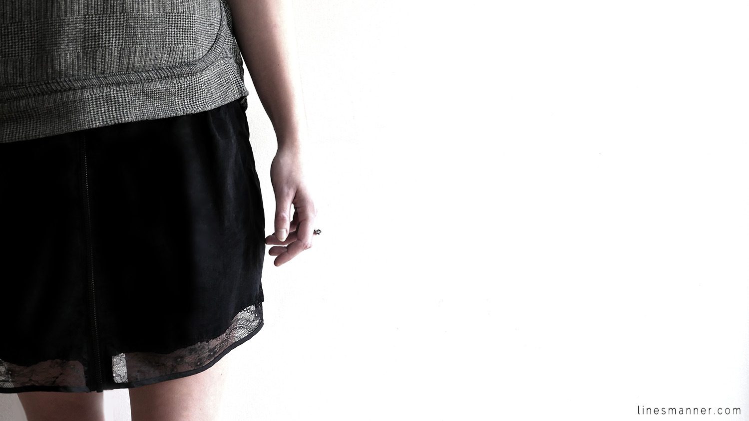 Lines-Manner-Remind-2015-Minimal-Essential-Outfit-Inspiration-Blog-Timeless-Year-Seasons-Details-Travel-Fashion-Versatile-Clean-Sleek-Quality-70