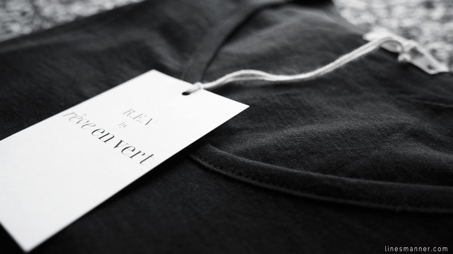 Lines-Manner-Remind-2015-Minimal-Essential-Outfit-Inspiration-Blog-Timeless-Year-Seasons-Details-Travel-Fashion-Versatile-Clean-Sleek-Quality-48