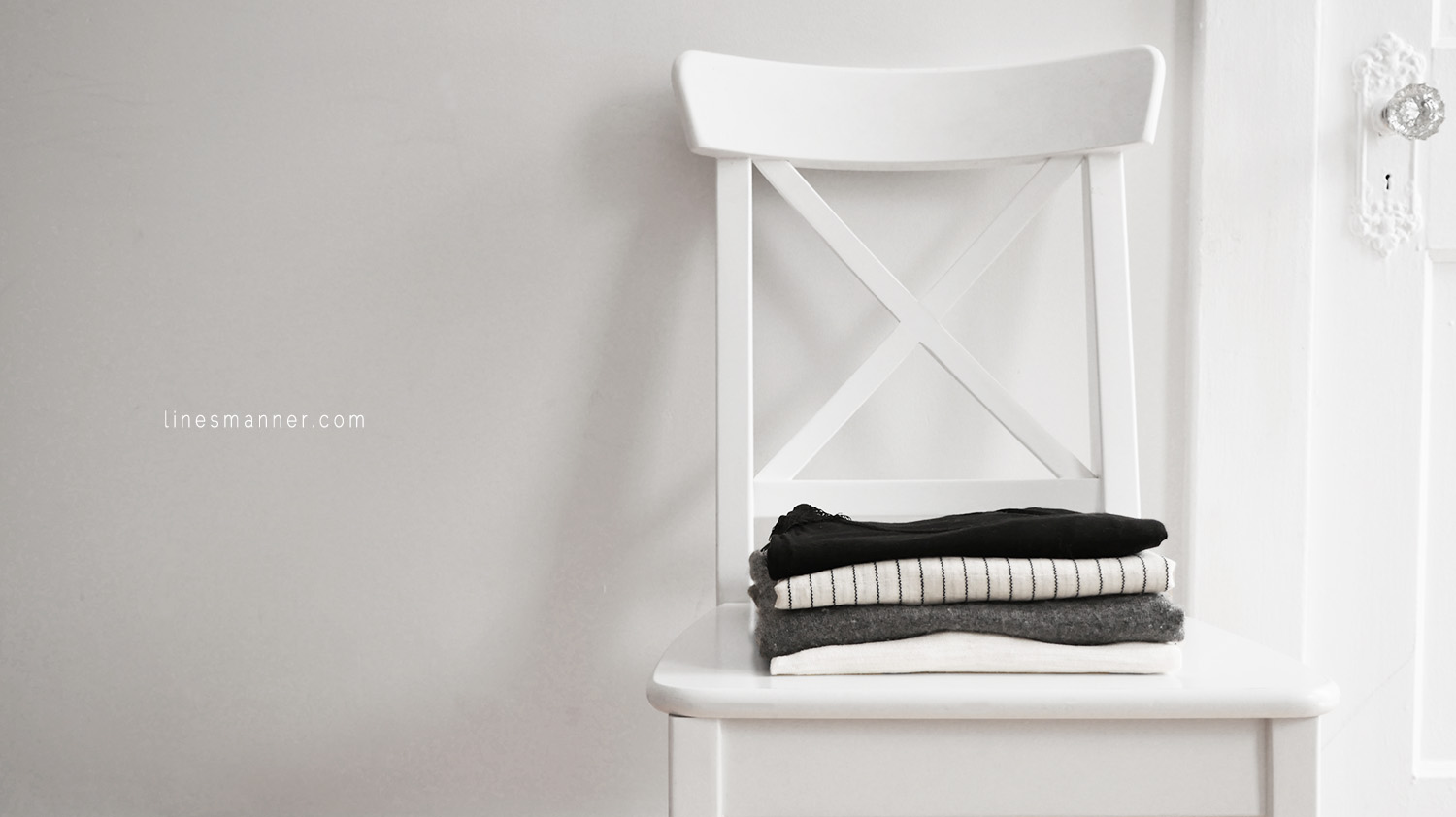 Lines-Manner-Remind-2015-Minimal-Essential-Outfit-Inspiration-Blog-Timeless-Year-Seasons-Details-Travel-Fashion-Versatile-Clean-Sleek-Quality-25