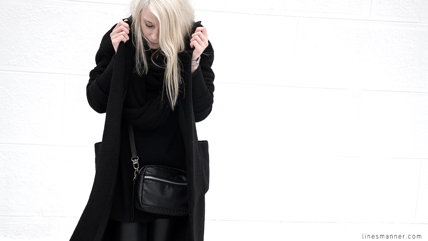 Lines-Manner-All_black_everything-monochrome-essentials-oversize-fit-textures-minimal-details-basics-staples-kayering-bundled-enveloped-silver-leather-12