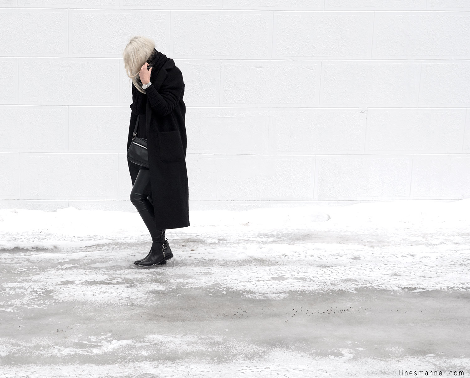 Lines-Manner-All_black_everything-monochrome-essentials-oversize-fit-textures-minimal-details-basics-staples-kayering-bundled-enveloped-silver-leather-7