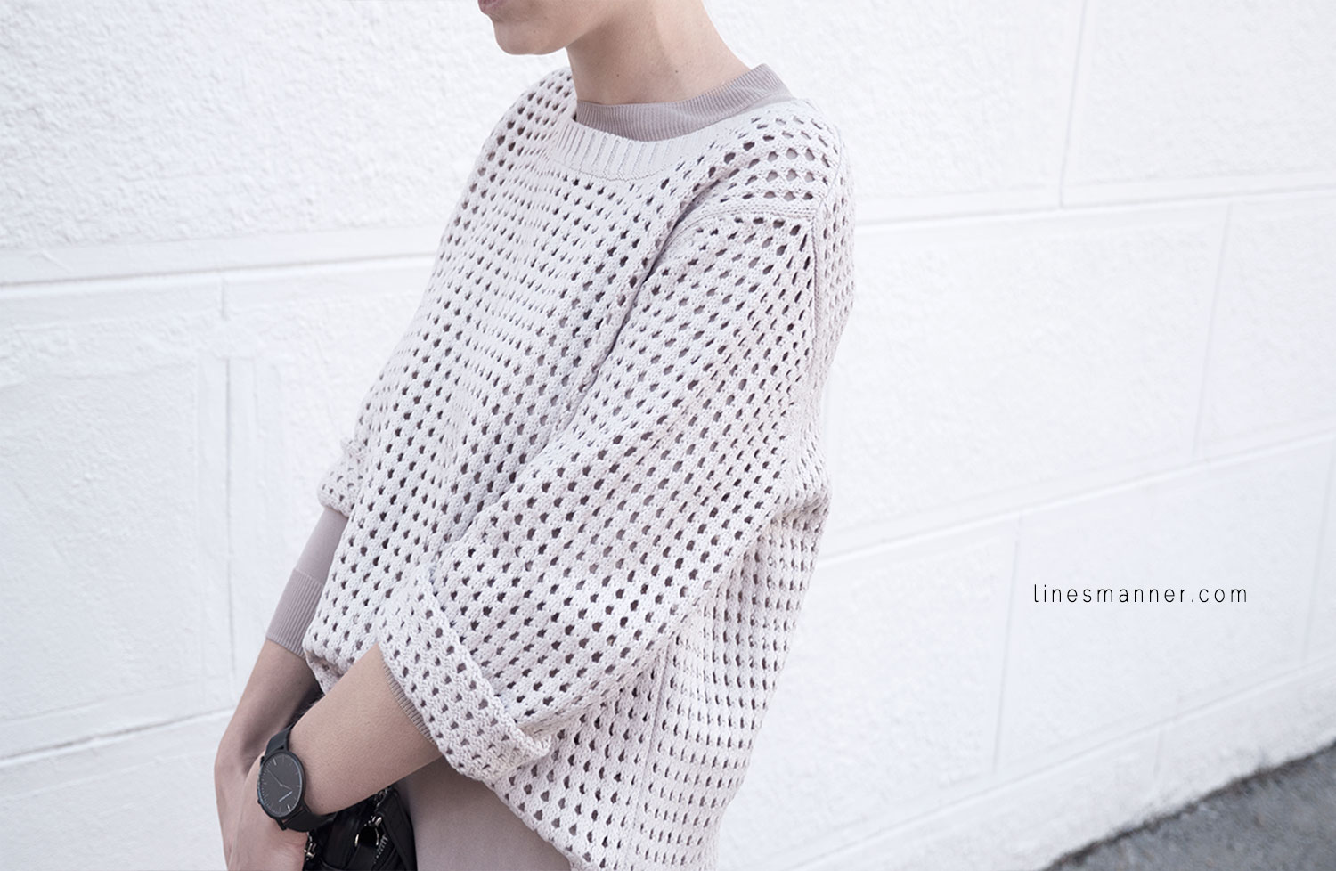 Lines-Manner-Tonal-Shades-Neutrals-Undertones-Essentials-Details-Elegant-Casual-Knit-Maxi_dress-Beige-Cream-Nude-Dimension-Skin-COS-Light-11