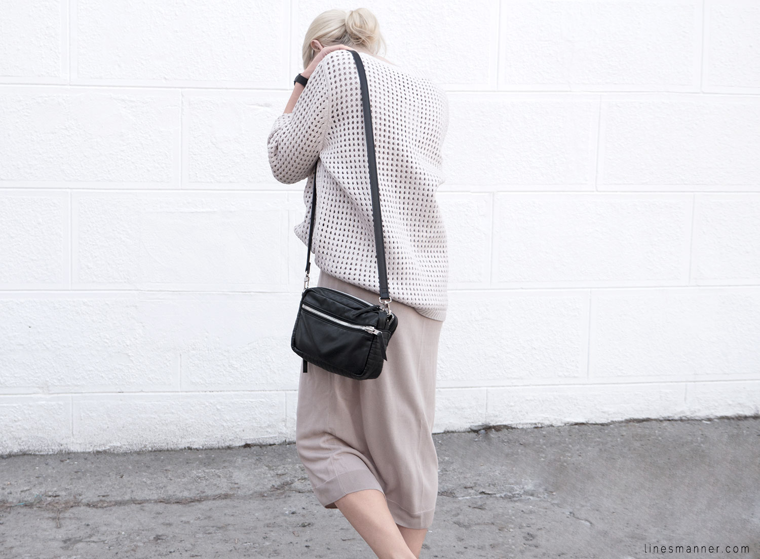 Lines-Manner-Tonal-Shades-Neutrals-Undertones-Essentials-Details-Elegant-Casual-Knit-Maxi_dress-Beige-Cream-Nude-Dimension-Skin-COS-Light-17