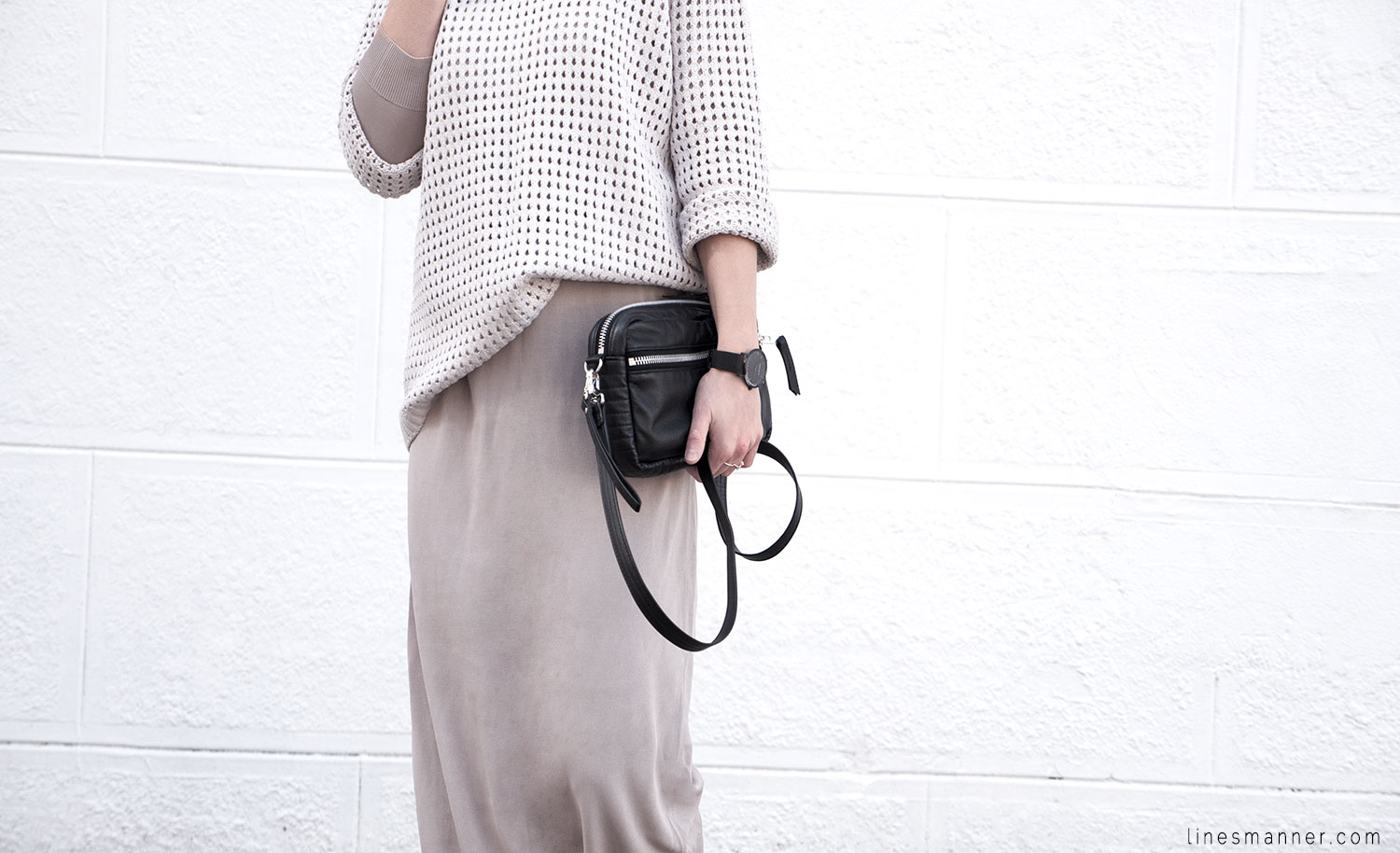 Lines-Manner-Tonal-Shades-Neutrals-Undertones-Essentials-Details-Elegant-Casual-Knit-Maxi_dress-Beige-Cream-Nude-Dimension-Skin-COS-Light-7