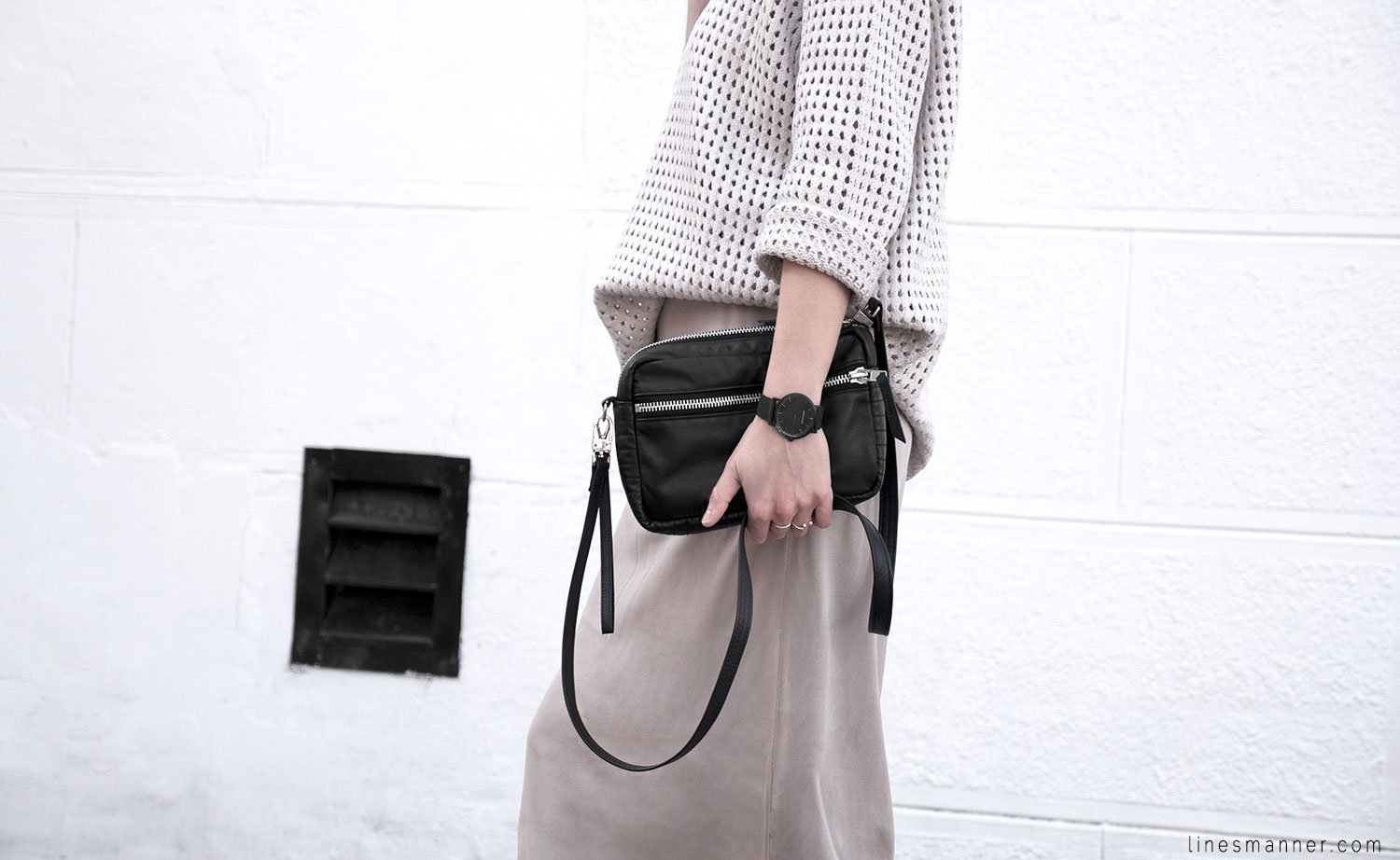 Lines-Manner-Tonal-Shades-Neutrals-Undertones-Essentials-Details-Elegant-Casual-Knit-Maxi_dress-Beige-Cream-Nude-Dimension-Skin-COS-Light-13