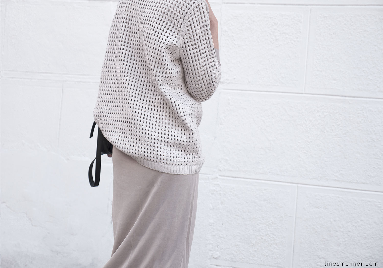 Lines-Manner-Tonal-Shades-Neutrals-Undertones-Essentials-Details-Elegant-Casual-Knit-Maxi_dress-Beige-Cream-Nude-Dimension-Skin-COS-Light-9