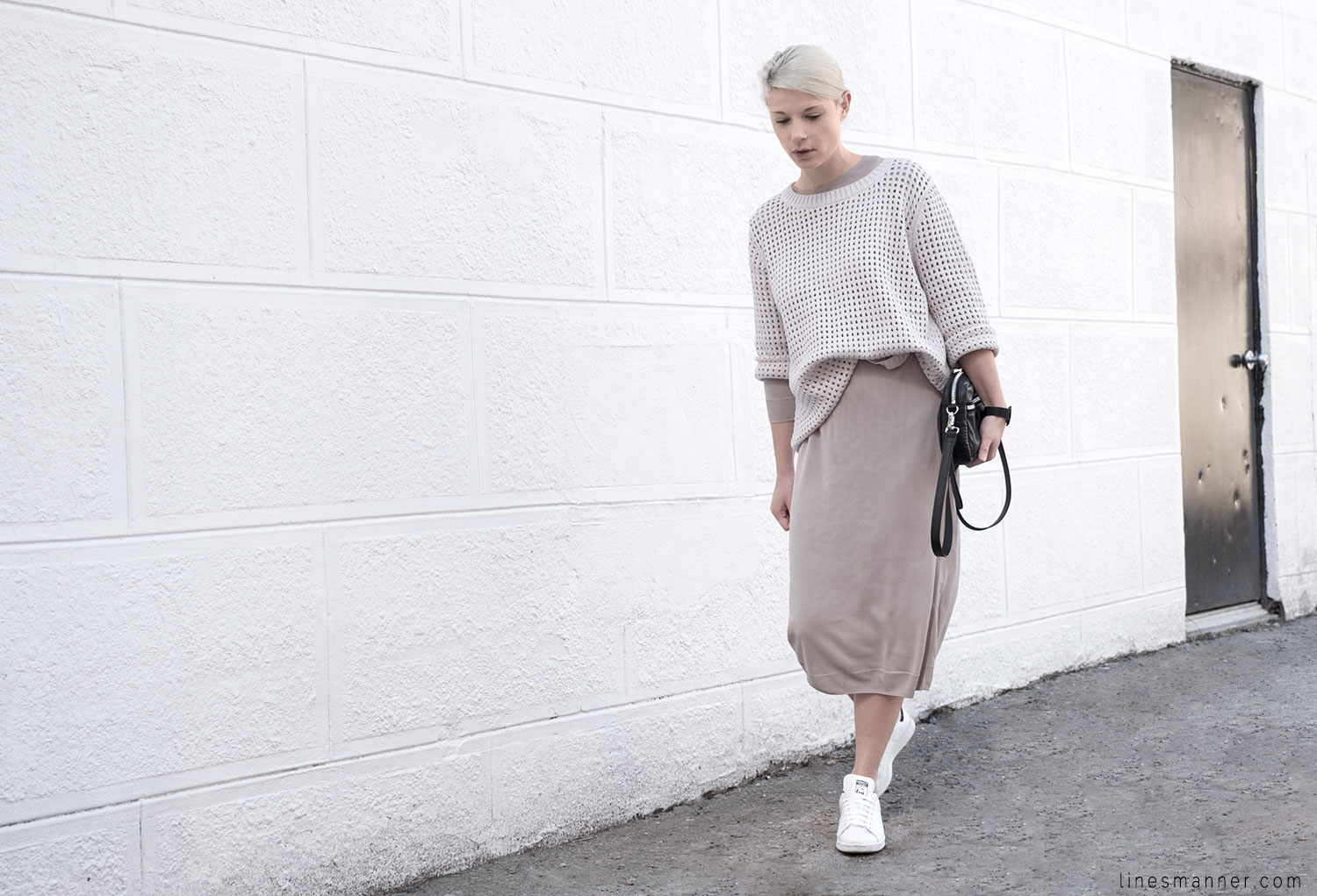 Lines-Manner-Tonal-Shades-Neutrals-Undertones-Essentials-Details-Elegant-Casual-Knit-Maxi_dress-Beige-Cream-Nude-Dimension-Skin-COS-Light-14