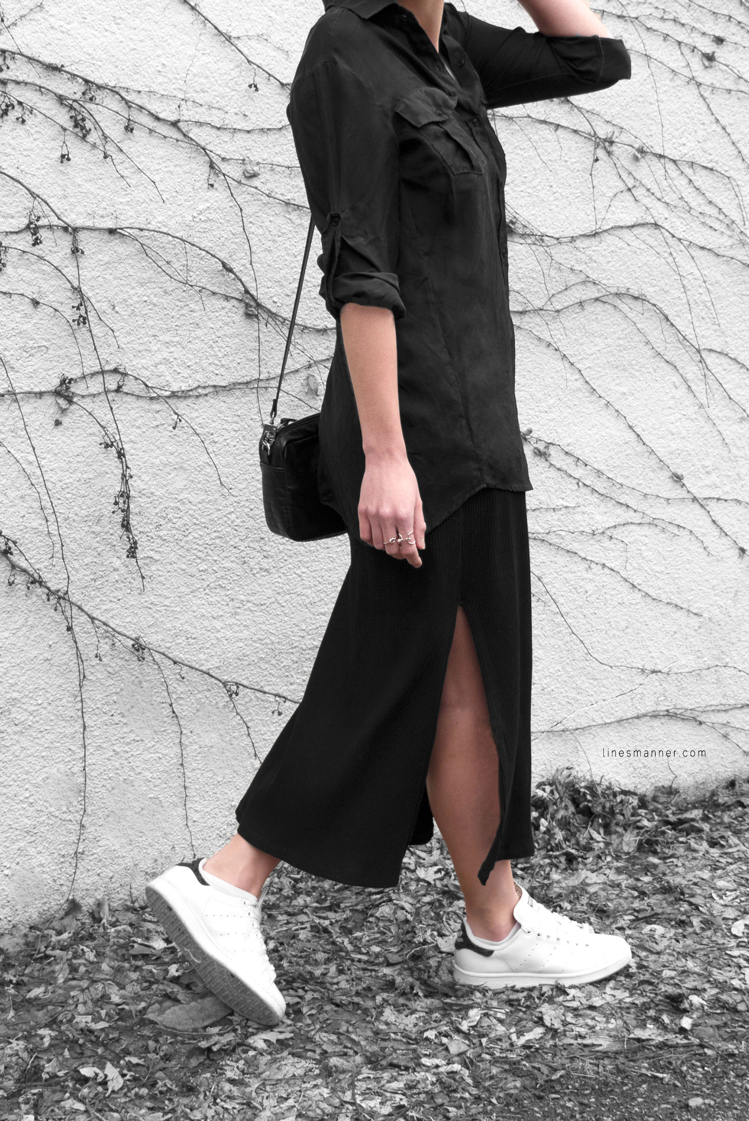 All_black_everything-monochrome-essentials-oversize-fit-textures-minimal-details-basics-staples-layering-feminine-masculine-4