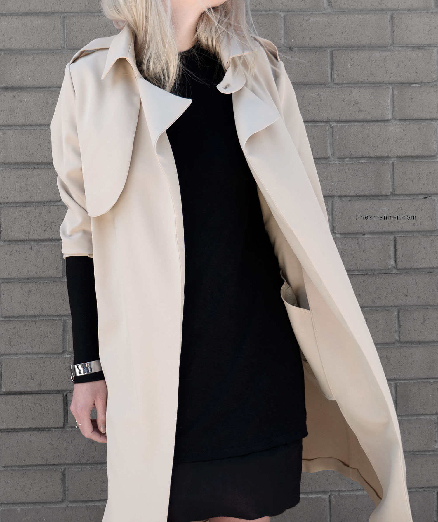 Lines-Manner-Trench-Minimal-Outfits-Fashion-Essentials-Classics-Timeless-Versatile-Details-Hues-Nonchalance-Elegance-Casual-Effortless-7
