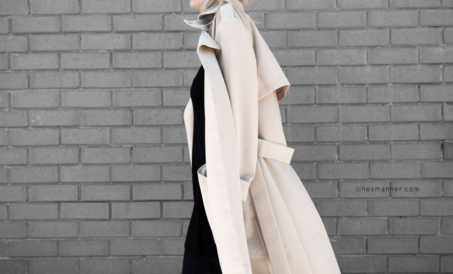 Lines-Manner-Trench-Minimal-Outfits-Fashion-Essentials-Classics-Timeless-Versatile-Details-Hues-Nonchalance-Elegance-Casual-Effortless-9