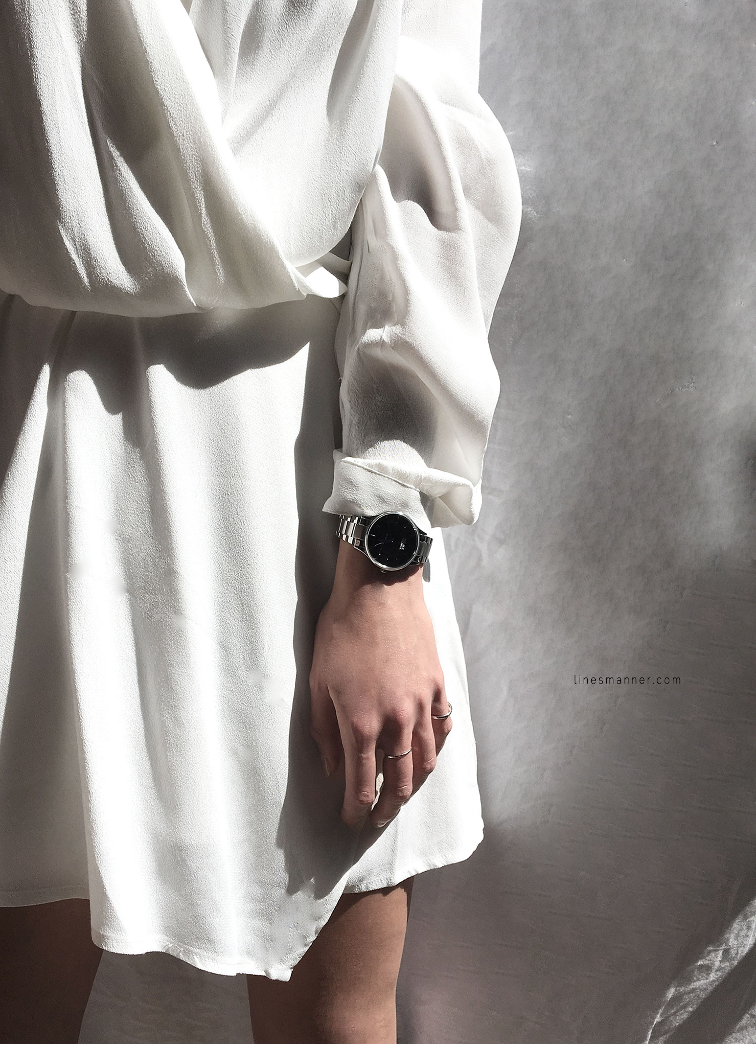 Lines-Manner-Bright-Whiteout-Essentials-Slouchy-Fresh-Clean-All_White-Details-Minimal-Outfit-Dress-Thridorm-A_Weathered_Penny_Nicole_Vienna-Simplicity-2