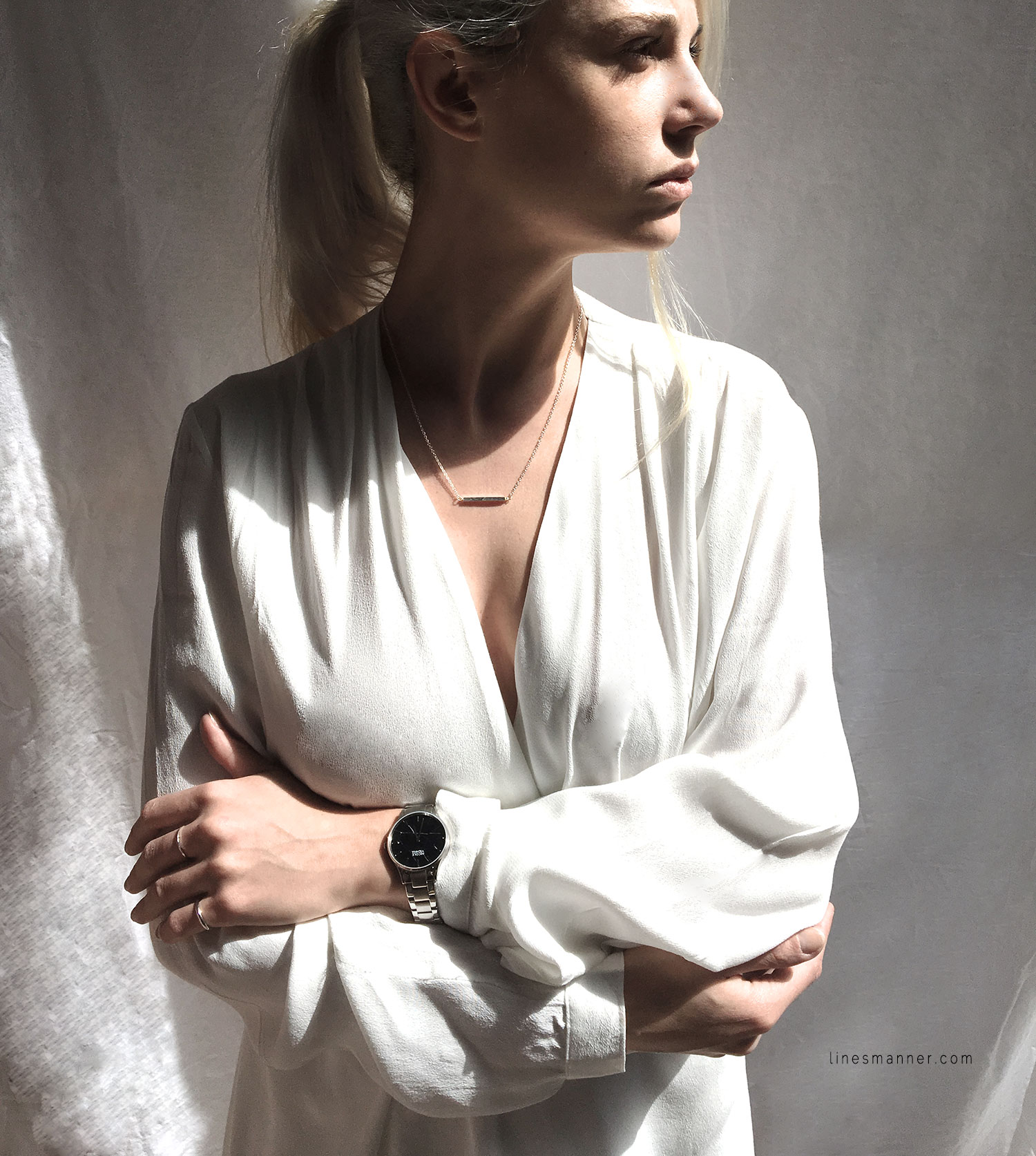 Lines-Manner-Bright-Whiteout-Essentials-Slouchy-Fresh-Clean-All_White-Details-Minimal-Outfit-Dress-Thridorm-A_Weathered_Penny_Nicole_Vienna-Simplicity-3