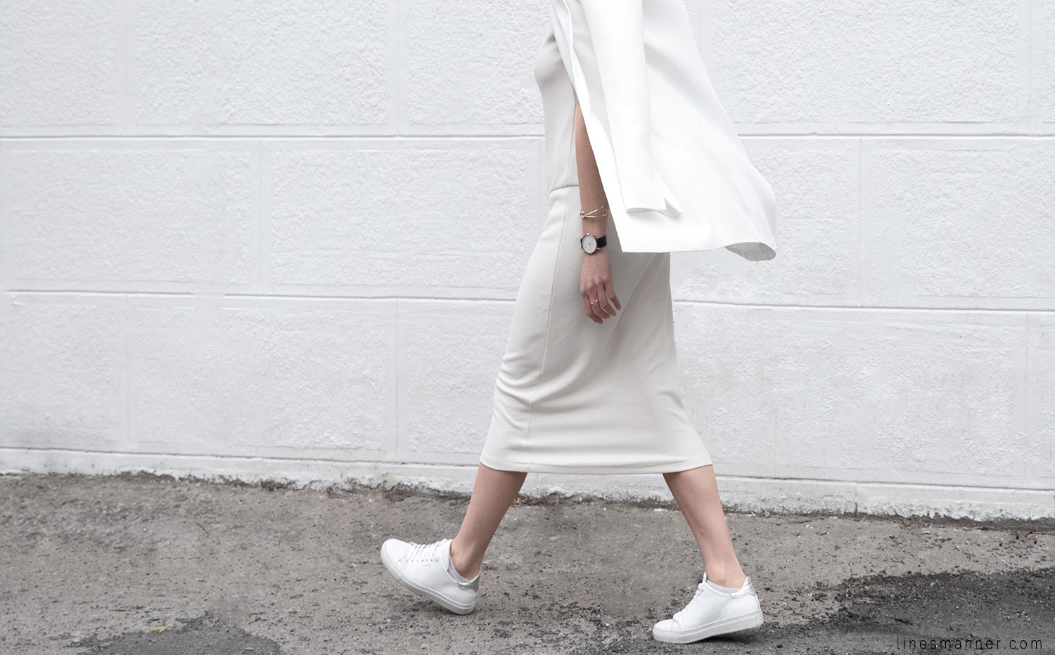 Lines-Manner-Whiteout-Fashion-Outfit-White-Bright-Simplicity-Elegance-Effortless-Anecdote-Degree_Seven-Quality-Summer-Minimal-Essential-Modern-Sleek-Details-5