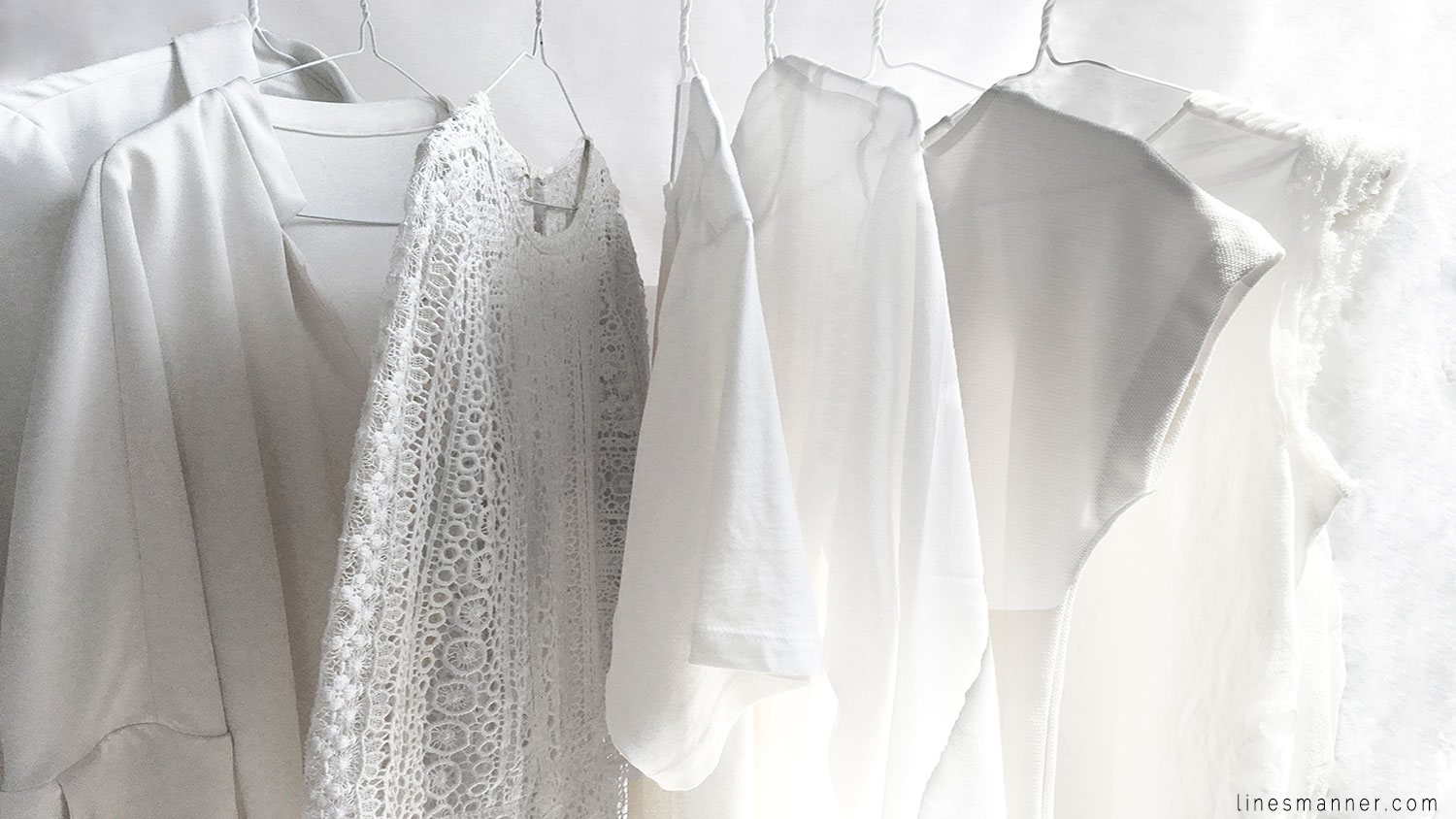 Lines-Manner-Immaculate-Whiteout-White-Off_White-Design-Structure-Clean-Fresh-Sleek-Fashion-Minimal-Wardrobe-Details-Pure-Simplicity-1