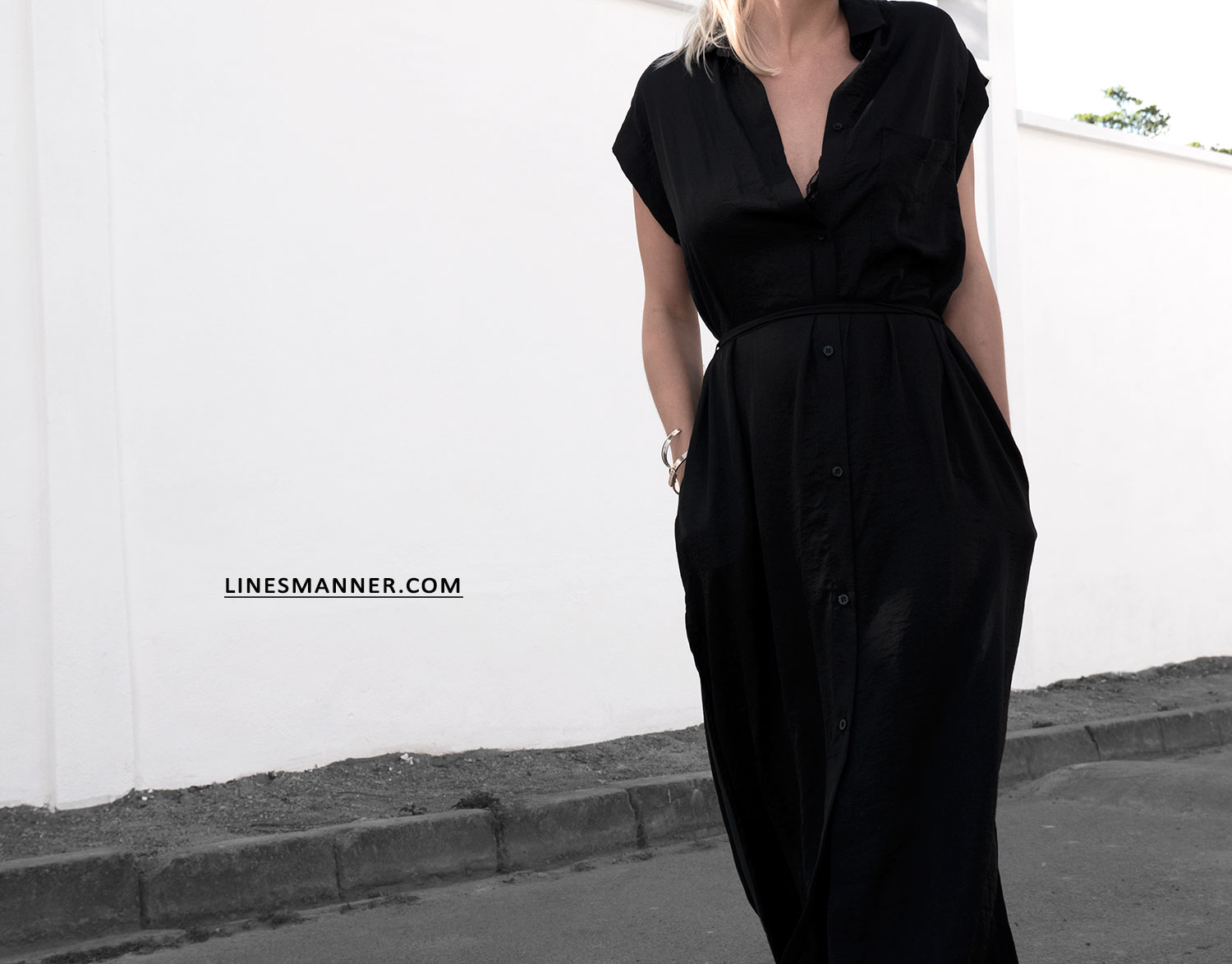 Lines-Manner-All_Black_Everything_Black-MVN-Minimal-Details-Shirt-Dress-Mules-Statement_Piece-Essentials-Throw_On_Piece-11