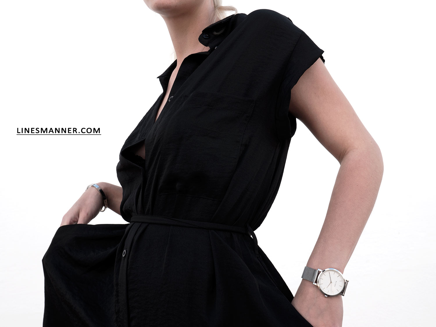 Lines-Manner-All_Black_Everything_Black-MVN-Minimal-Details-Shirt-Dress-Mules-Statement_Piece-Essentials-Throw_On_Piece-13