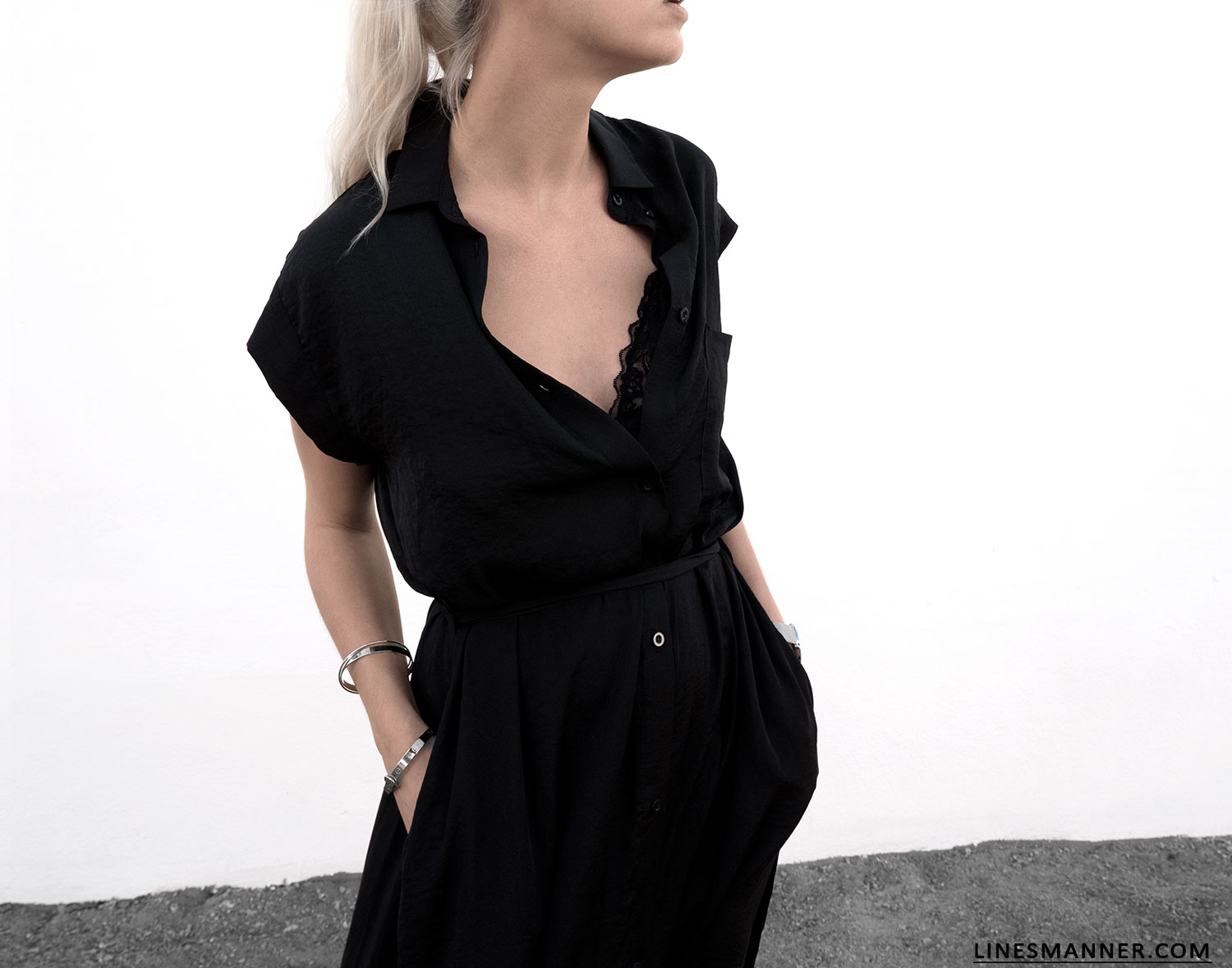 Lines-Manner-All_Black_Everything_Black-MVN-Minimal-Details-Shirt-Dress-Mules-Statement_Piece-Essentials-Throw_On_Piece-5