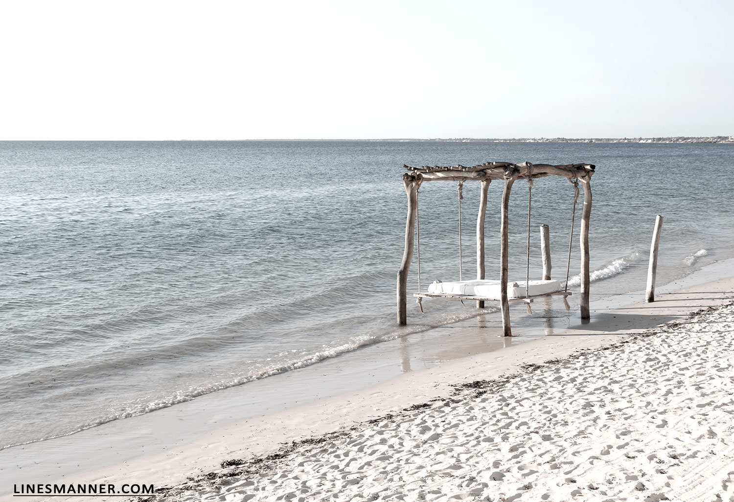 Lines-Manner-Travel-Madagascar-World_Places-Ocean-Landscape-Desert-Photography-Road_Trip-Sea-Sunset-White-14