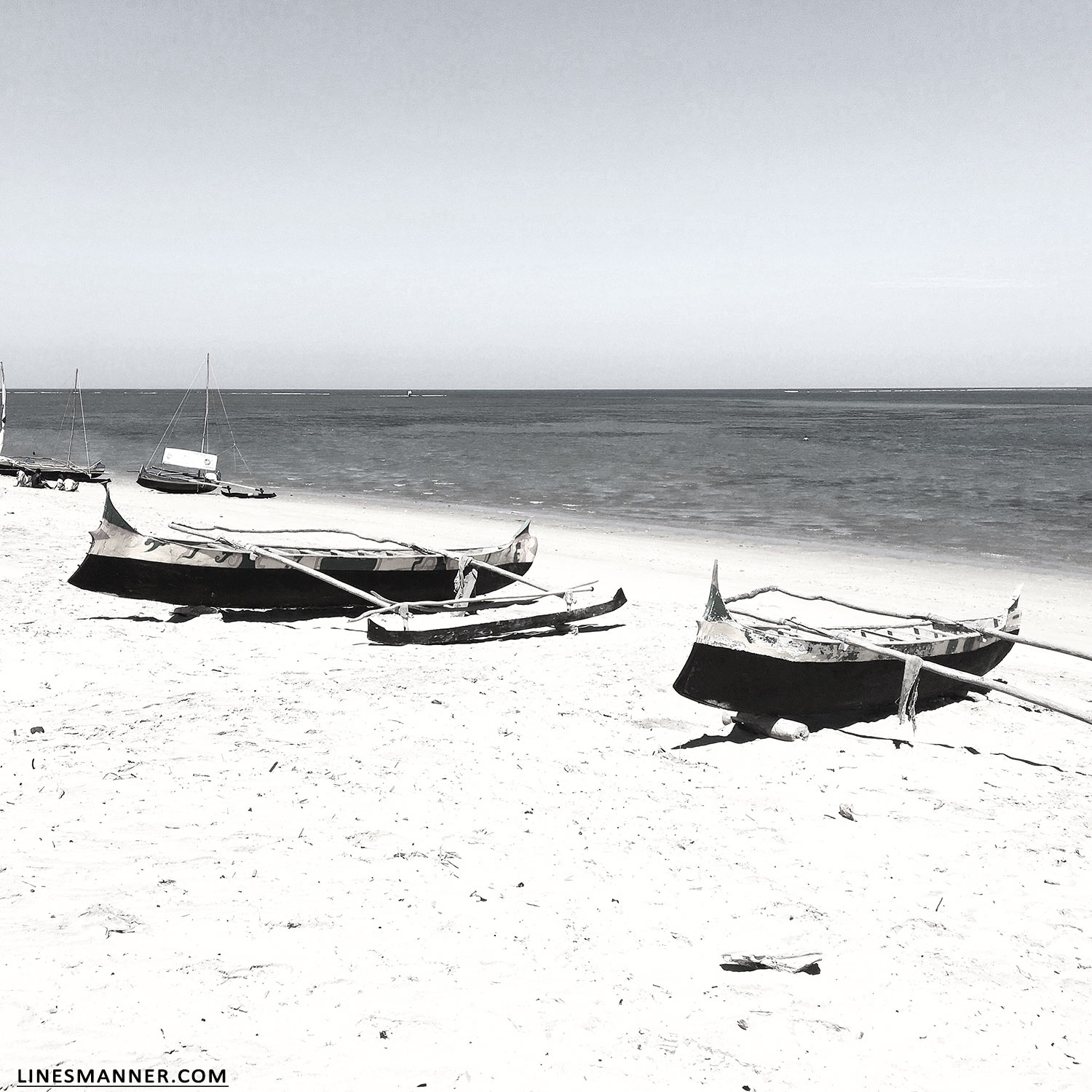 Lines-Manner-Travel-Madagascar-World_Places-Ocean-Landscape-Desert-Photography-Road_Trip-Sea-Sunset-White-20