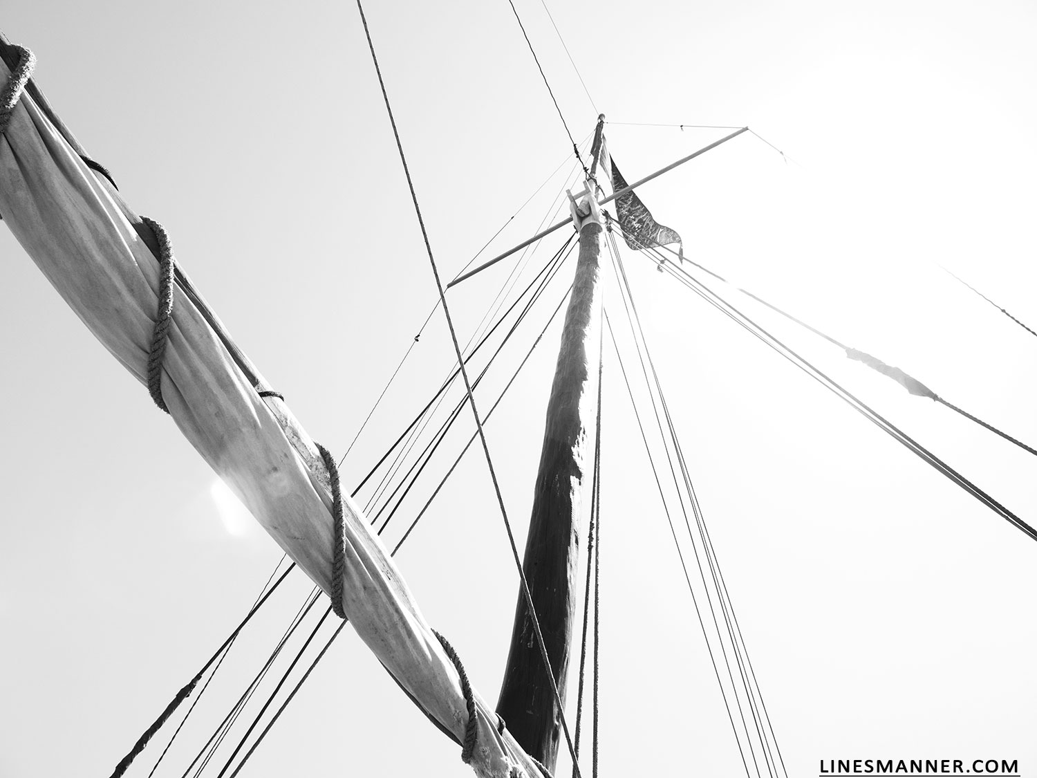 Lines-Manner-Travel-Madagascar-World_Places-Ocean-Landscape-Desert-Photography-Road_Trip-Sea-Sunset-White-4