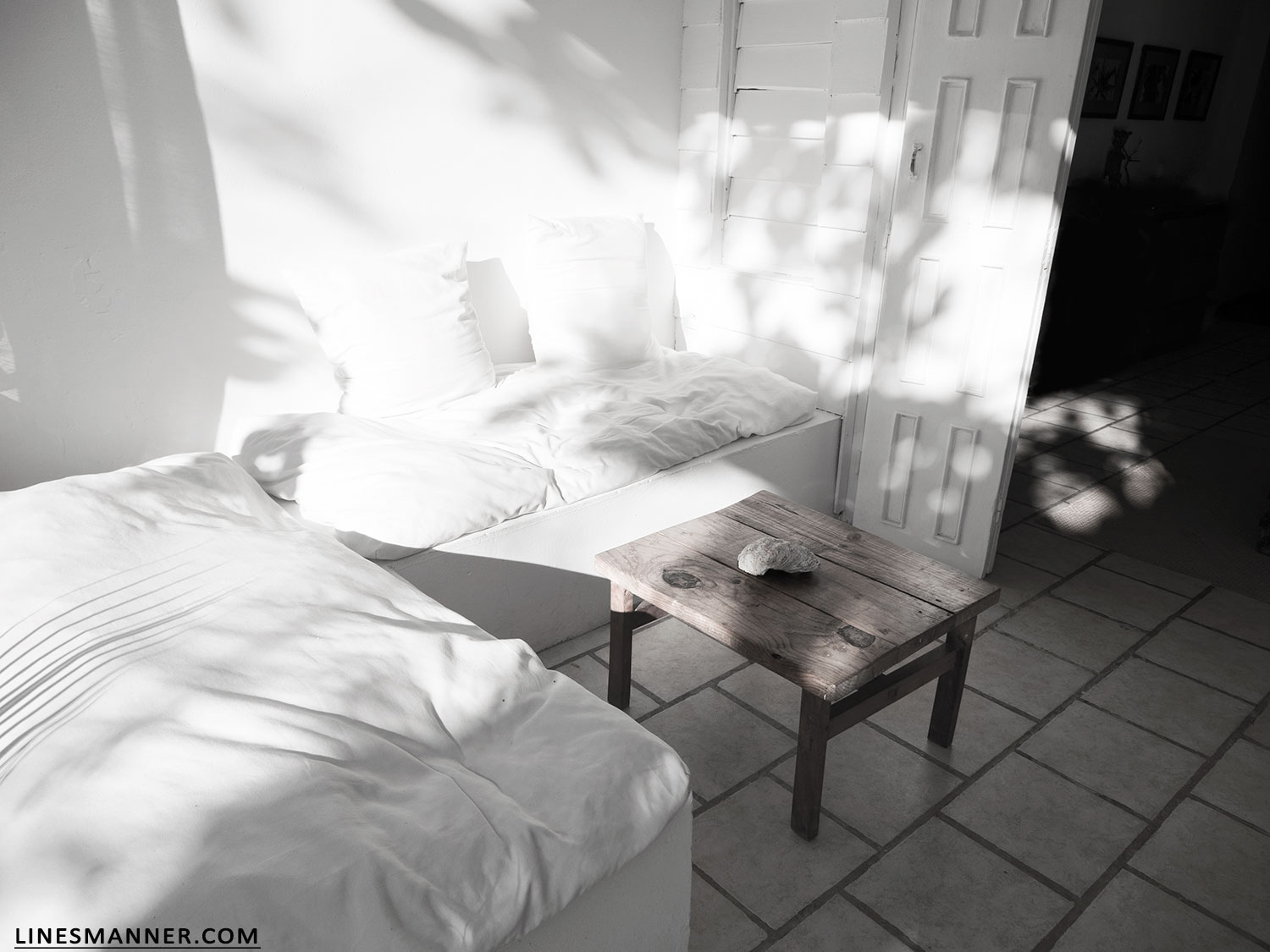 Lines-Manner-Travel-Madagascar-World_Places-Ocean-Landscape-Desert-Photography-Road_Trip-Sea-Sunset-White-11