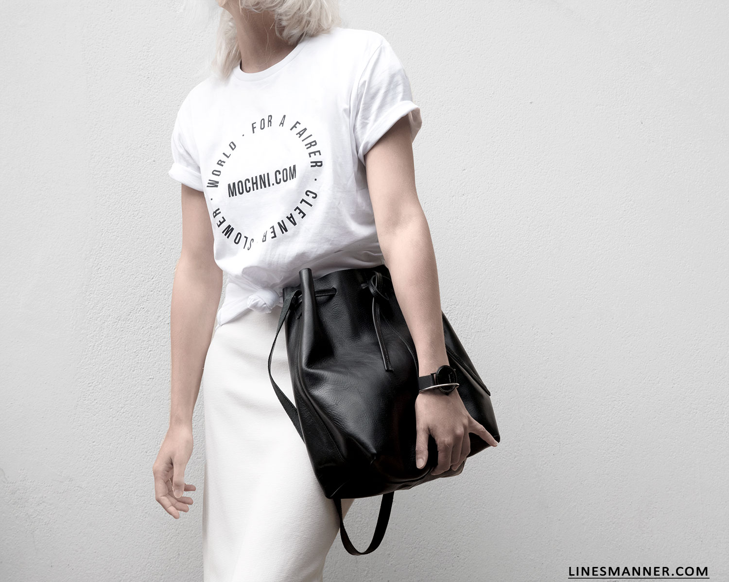 Lines-Manner-Mochni-Slow_Fashion_Plateform-Sustainable-Eco_Fashion-Awareness-Tee-Fairer-World-Conscious-Essentials-Minimal-Monochrome-Quality-Organic-4