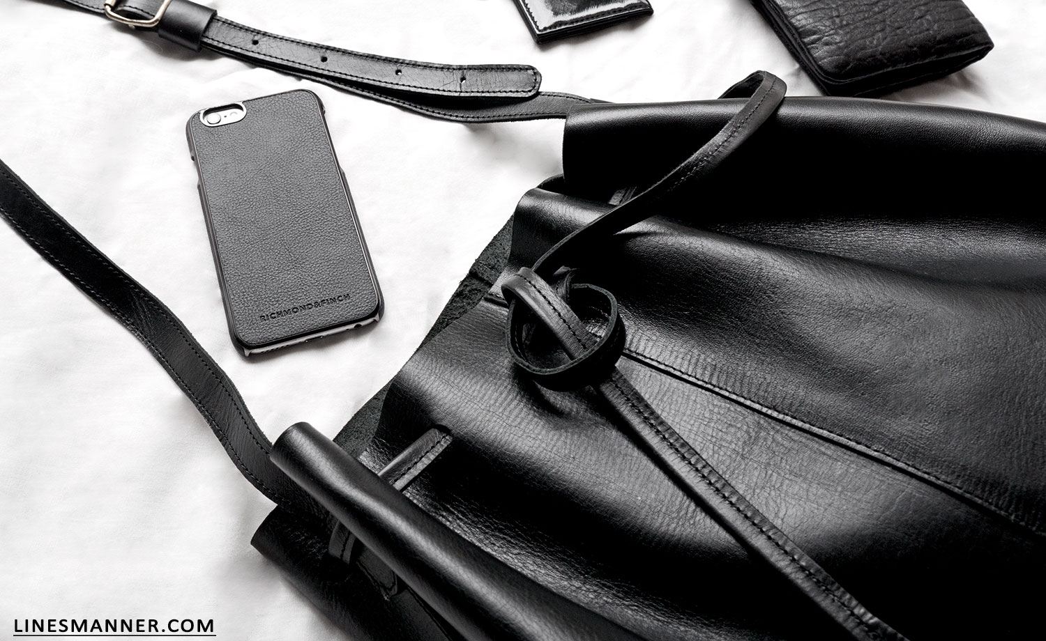 Lines-Manner-All_Back-Essentials-Bucket_bag-Utilities-Textures-Handcrafted-Leather-Sustainable-Luxury-Minimal-Details-4