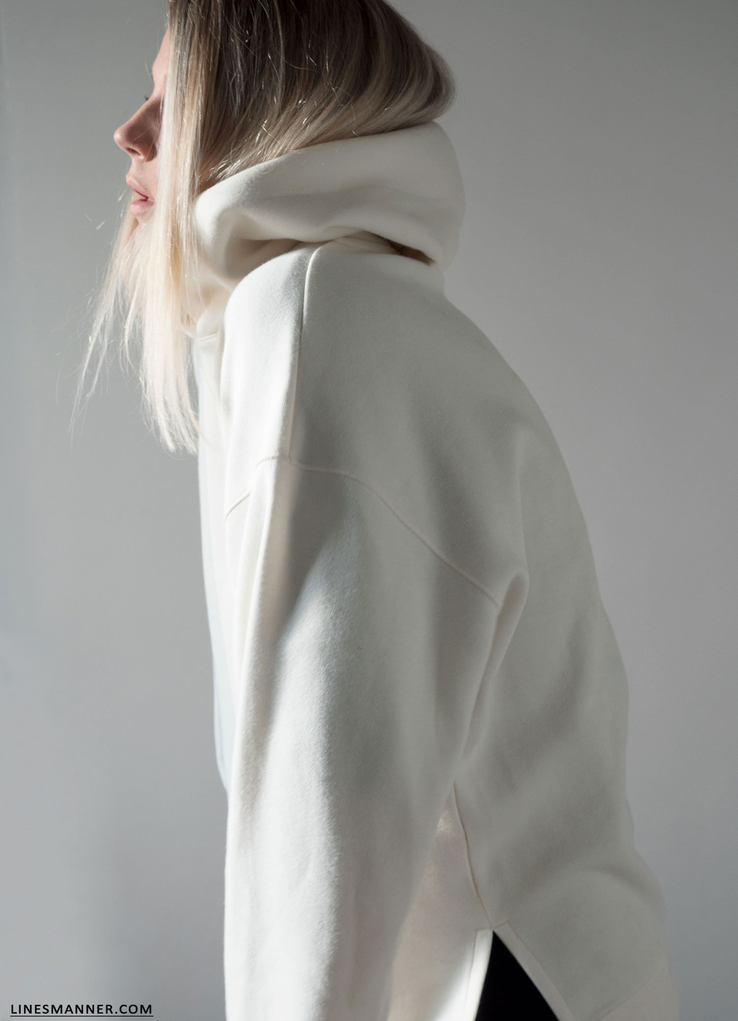 Lines_Manner-Hoodie-Minimal_Outfit-Maxi_Dress-Layering-Effortless-Sporty_Chic-Quality-Uniqlo-3