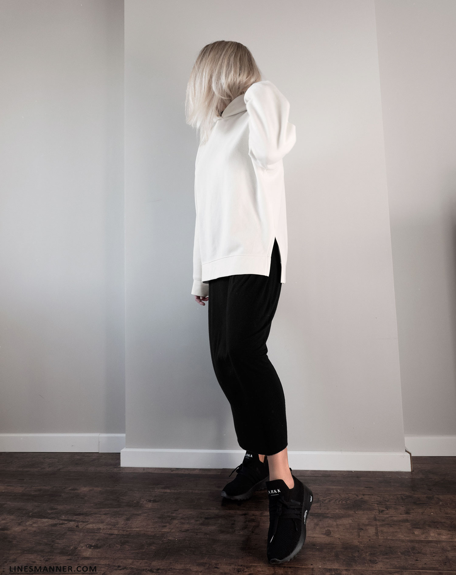 Lines_Manner-Hoodie-Minimal_Outfit-Maxi_Dress-Layering-Effortless-Sporty_Chic-Quality-Uniqlo-4